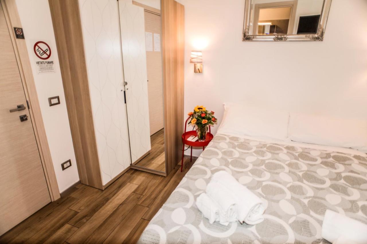 Mole Adriana Guest House โรม ภายนอก รูปภาพ