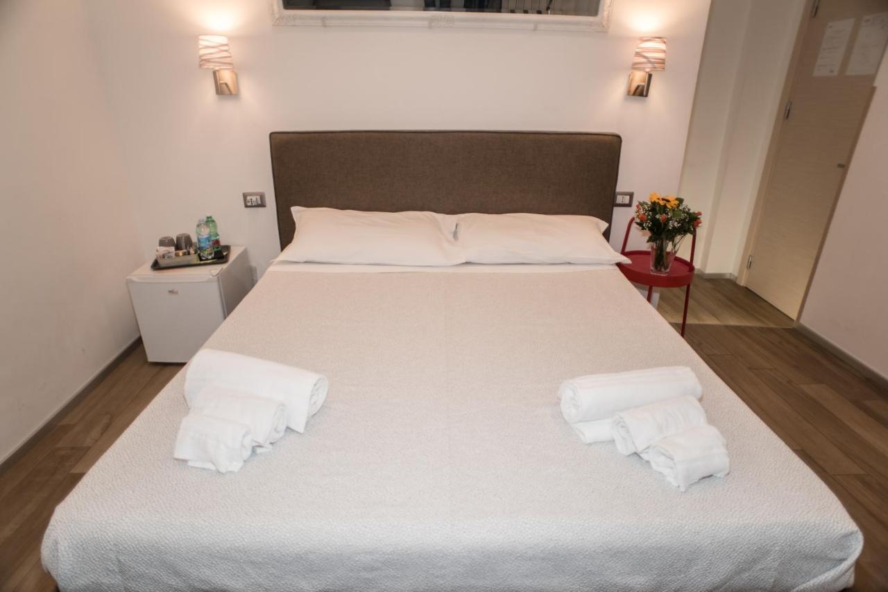 Mole Adriana Guest House โรม ภายนอก รูปภาพ