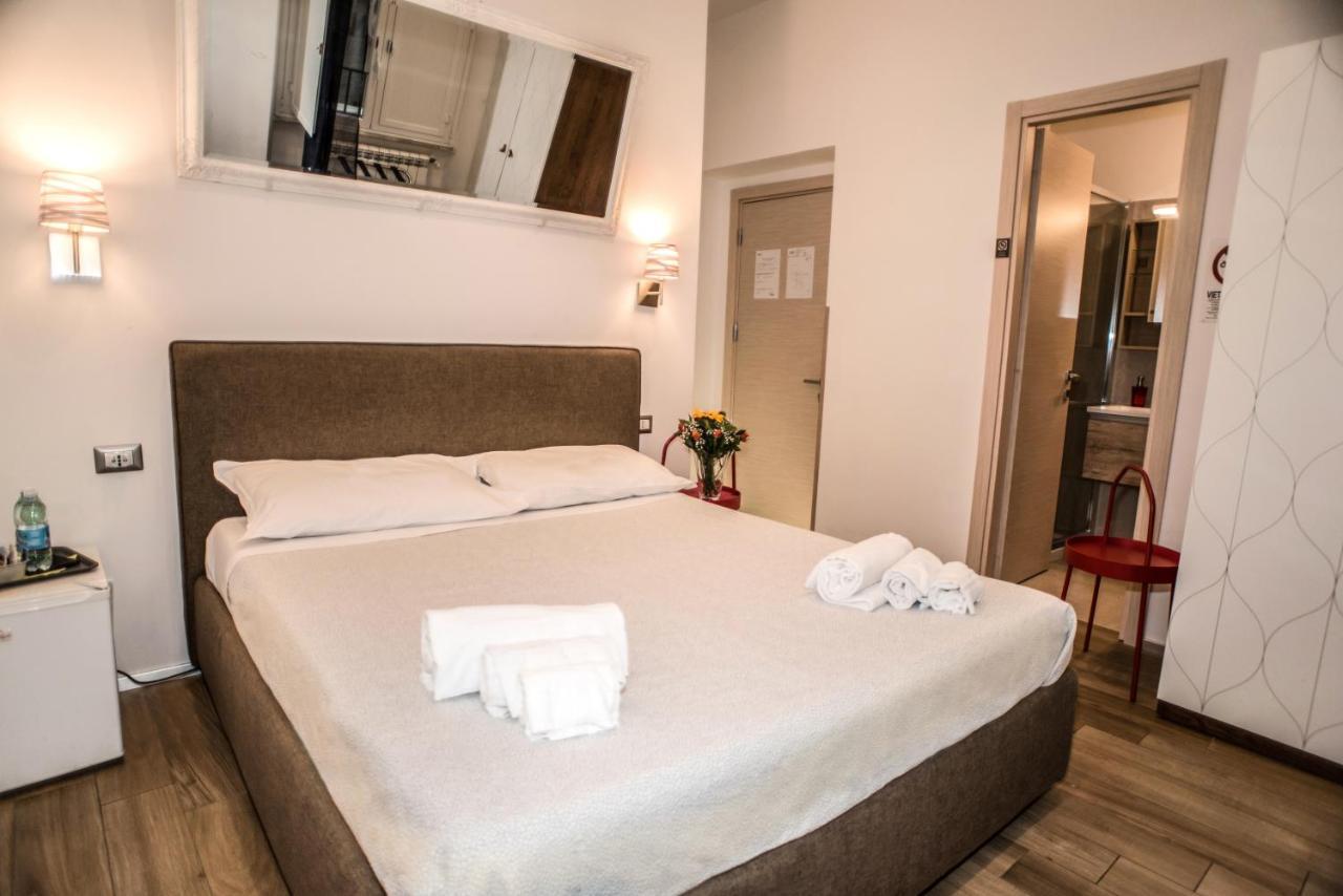 Mole Adriana Guest House โรม ภายนอก รูปภาพ